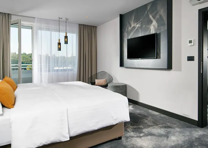 Hotel Orea Congress 4*